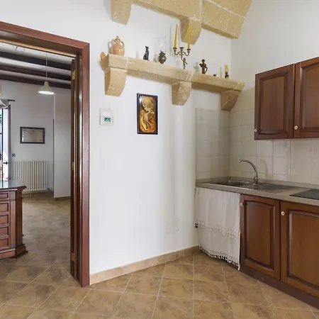 Dimora Collina سانيكولا